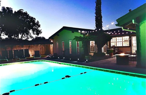 West San Antonio House | Texas Charming 4 bed with pool/Hottub by Lackland