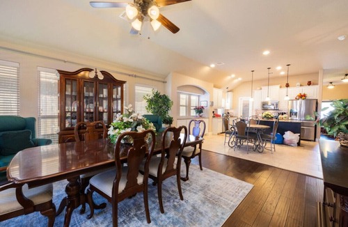 Crowley House | Texas Classic Retreat|Elegant & Spacious |3BR Home