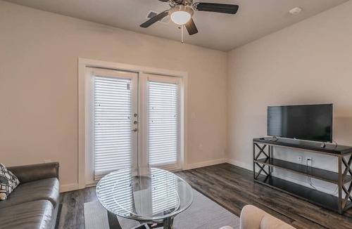 Elmo Apartment | Texas Corporate Housing Solutions Professional Apt