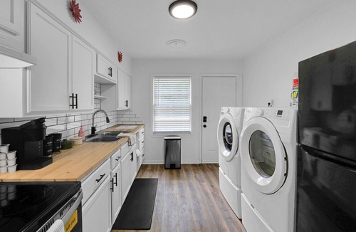 Belton House | Texas Cottage in Belton | New Remodel | Near EXPO