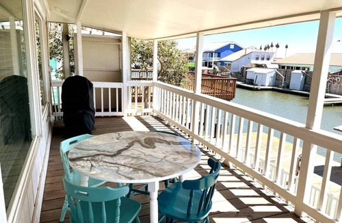 City-by-the Sea House | Texas Grand Slam Spa