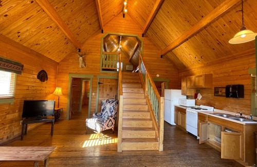 Medina Hotel | Texas Hill Country Resort