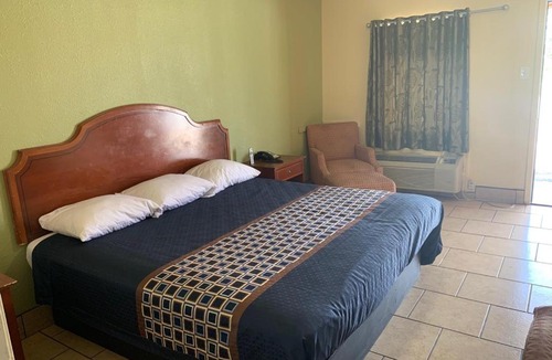 Voth Hotel | Texas Inn Beaumont