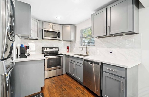 OST - South Union Apartment | Texas Med Center Stunning & Vibrant Stay