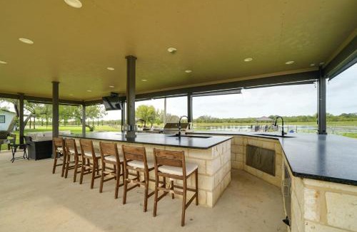 Yancey House | Texas Nature Escape: Lake & Game Room Access