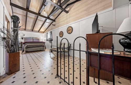 Fredericksburg Bed & Breakfast | Texas Prohibition - Close to Luckenbach