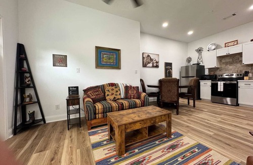 Nederland House | Texas Ranch 2BR 1BA Duplex