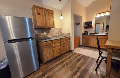 Floresville Cabin | Texas Star Lodges