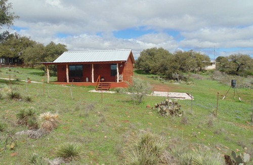 Llano Cabin | Texas T Bed and Breakfasts