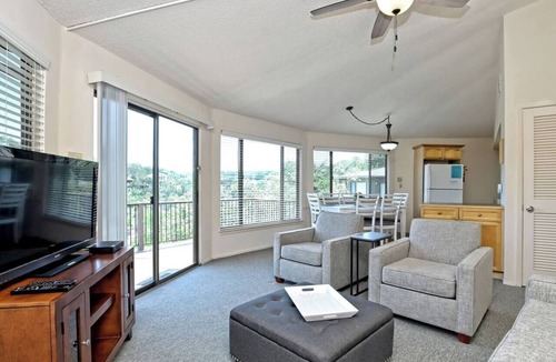 Lakeway Villa | Texas Thistle #10 - Lakefront Villa with Resort Pool