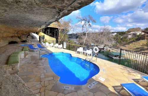 Lakeway Villa | Texas Thistle #9 - Waterside Villa with Spa Amenities