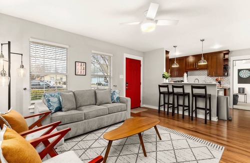 East MLK House | Texas Vibes, Cozy Yard Near Top Eats