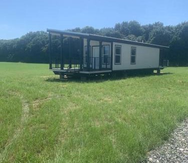 Gordonville House | Texoma Getaway - Tiny House on a Pharm
