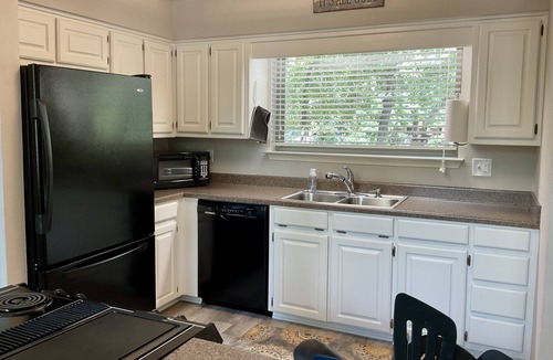 Pottsboro House | Texoma Tango Cabin by Lake & Sandy Beach!