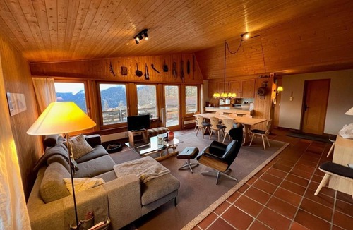 Mathon House | Tgea Beverin
