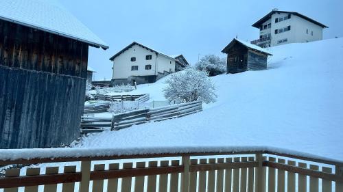 Grisons Apartment | Tgesa communala Mon