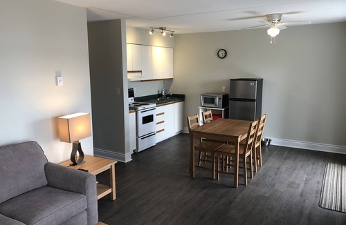 Rye Apartment | The Shores of Deer Lake