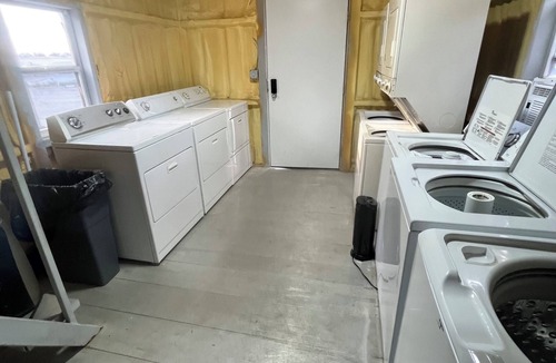 Bridgeport Cabin | TH1-Enjoy the serenity of the lake in the comfort of this 2 bedroom tiny home.
