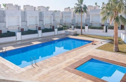 Altafulla House | TH109/28 Townhouse in Altafulla · 4 bedrooms 2.5 baths