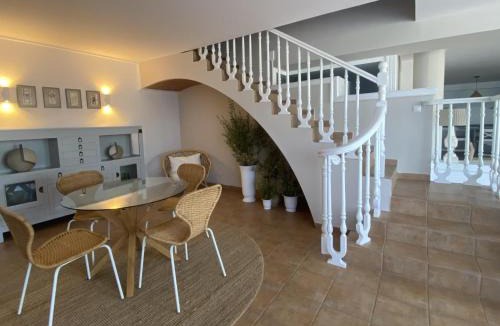 Tamarit House | Th29 Deluxe beachfront apartment in Tamarit
