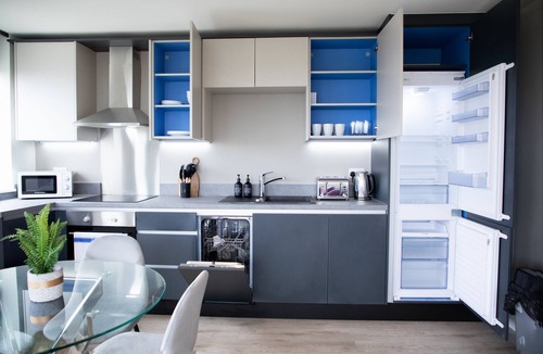 West Bromwich Apartment | Tha Kaizen