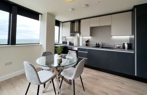 West Bromwich Apartment | Tha Kaizen