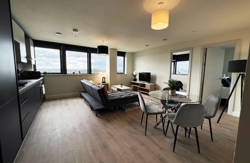 West Bromwich Apartment | Tha Kaizen