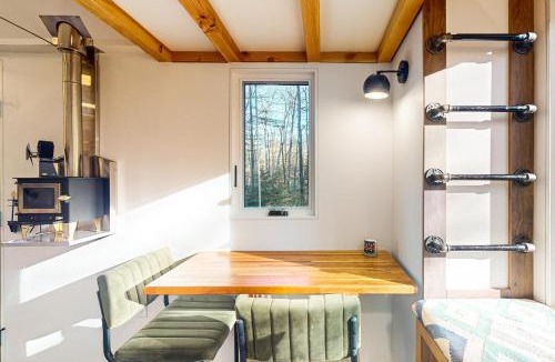 Gardiner Hotel | Thainy House