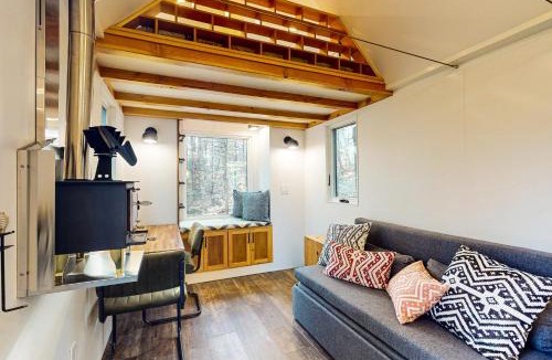 Gardiner Hotel | Thainy House