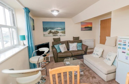 Scarborough Apartment | Thalassa