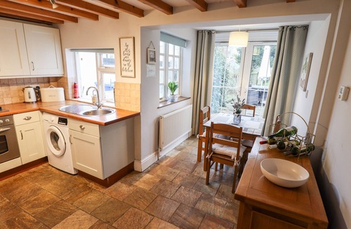 Roos Cottage | Thames Cottage