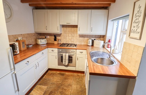 Roos Cottage | Thames Cottage