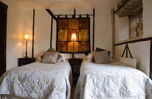 Cirencester Hotel | Thames Head Inn