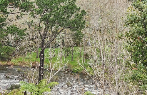 Thames House | Thames River Valley Studio Retreat 2