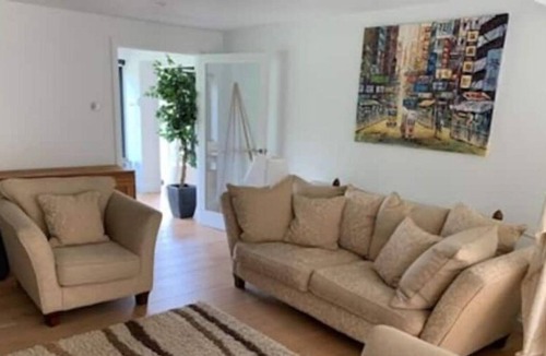 Whitchurch-on-Thames House | Thames Riverside Luxury Home