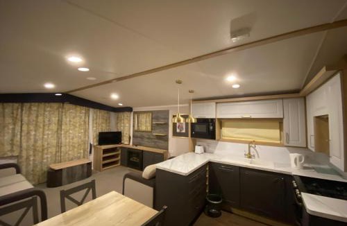 Isle of Grain Other | Thameside Sleep 6