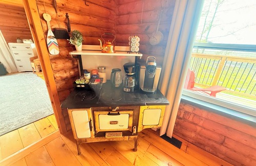 Tobermory Cottage | THaNu Shack - Water's EdgenEscape to Tranquility
