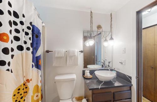 Bandon House | That 70's Beach House