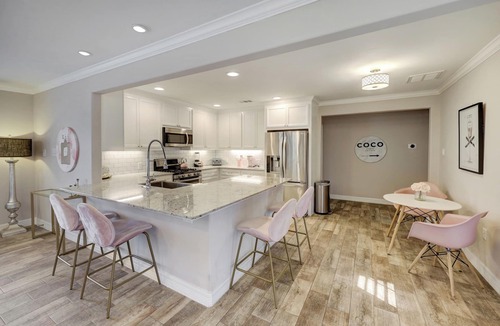 Woodlake - Briar Meadow House | That Pink House