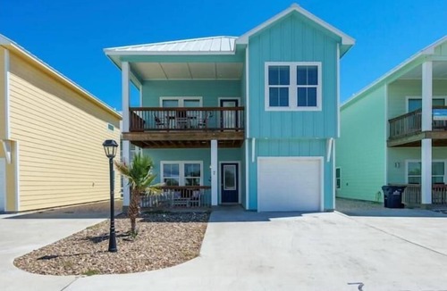 Rockport House | That Sunset! Pool on the waters edge