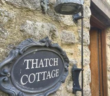 Chippenham House | Thatch Cottage B&B