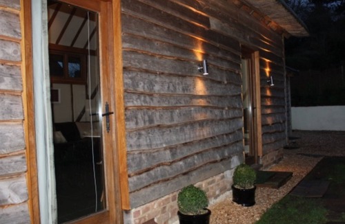 Clifton Hampden House | Thatched Barn Overlooking The River Thames