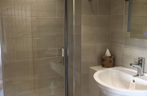 Edenbridge Bed & Breakfast | Thatched Cottage B&B