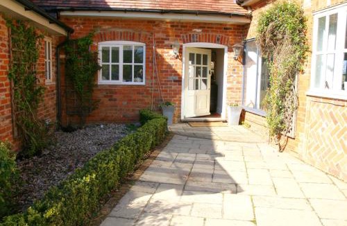 Hungerford Bed & Breakfast | Thatched Cottage
