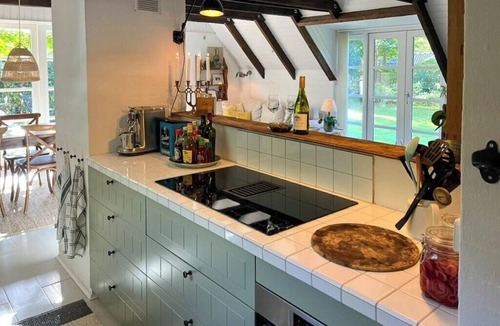 Udsholt Sand House | Thatched cottage near beach and protected nature
