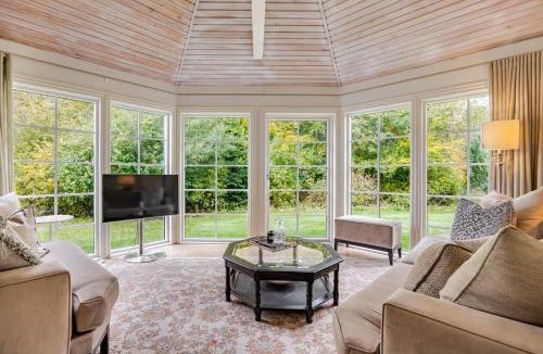 Lystrup House | Thatched country escape - Aarhus