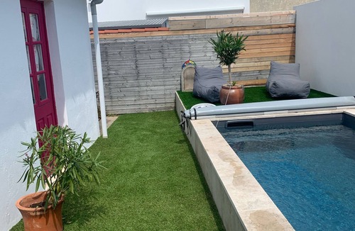 La Chaume House | Thatched Villa 2 steps from the sea