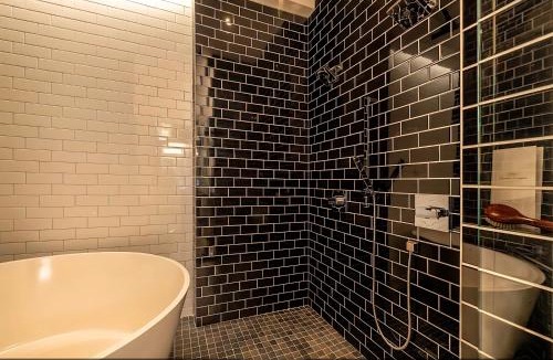 West End Hotel | The 121 Hotel