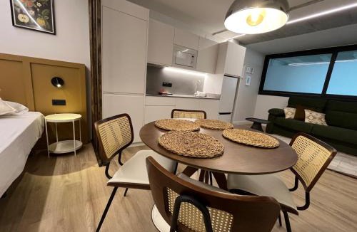 Arrancapins Apartment | The 153 Hotel