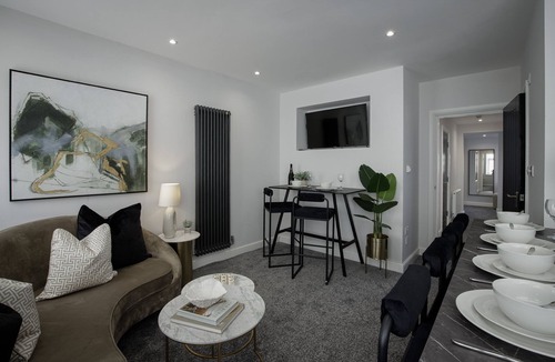 Blackpool Town Center Apartment | The 1878 Apartment 2